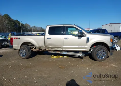 2017 Ford F-250 Lariat z USA, uszkodzony, nr VIN 1FT7W2BT1HEC18253